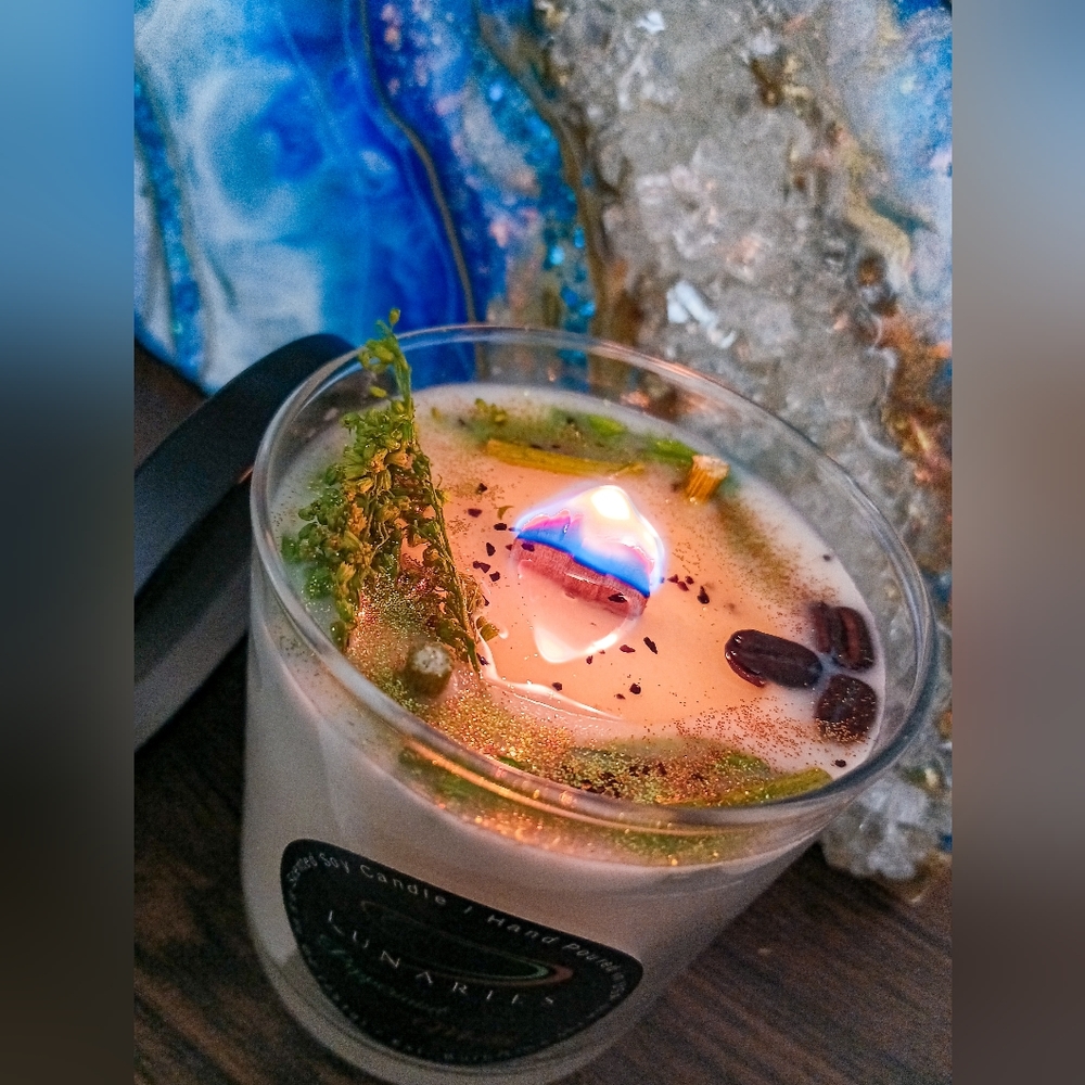 Apple Cinnamon Soy Wax Candle w/ Wood Wick and Botanicals - Picture 10 of 16
